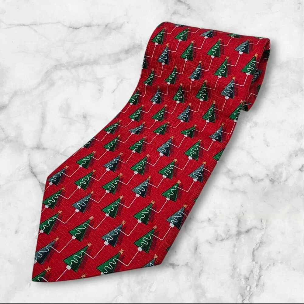 Holidays by MMG Men's Neck Tie Red Christmas Trees 58